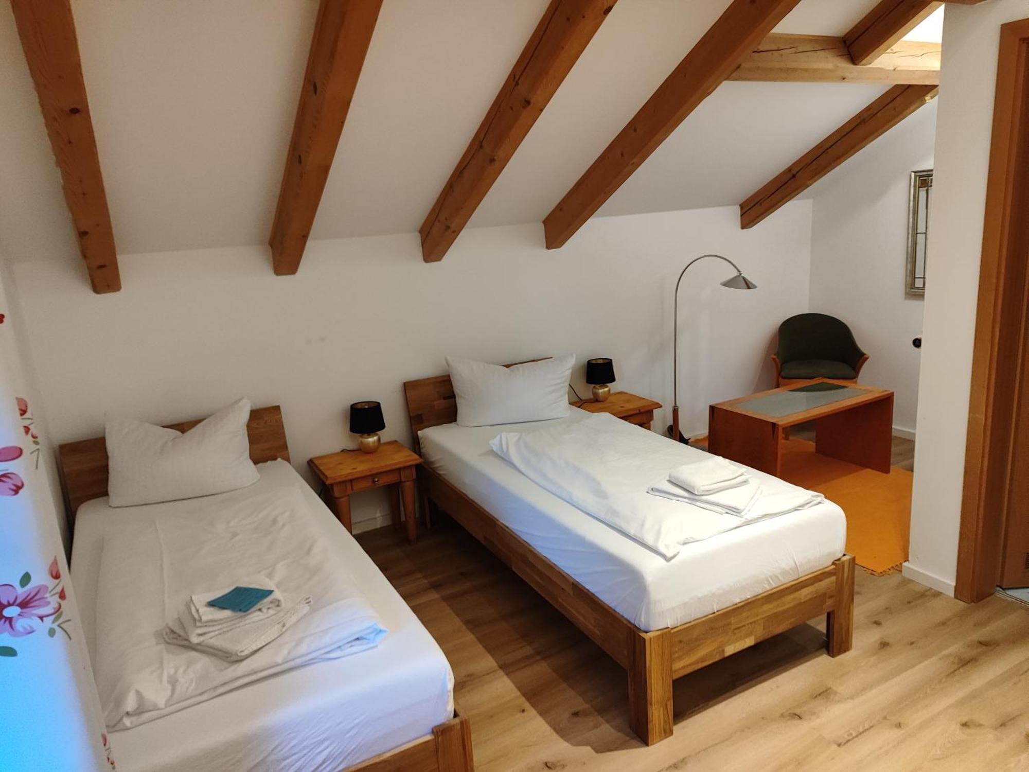 Estelada Boarding Houses Zorneding Εξωτερικό φωτογραφία